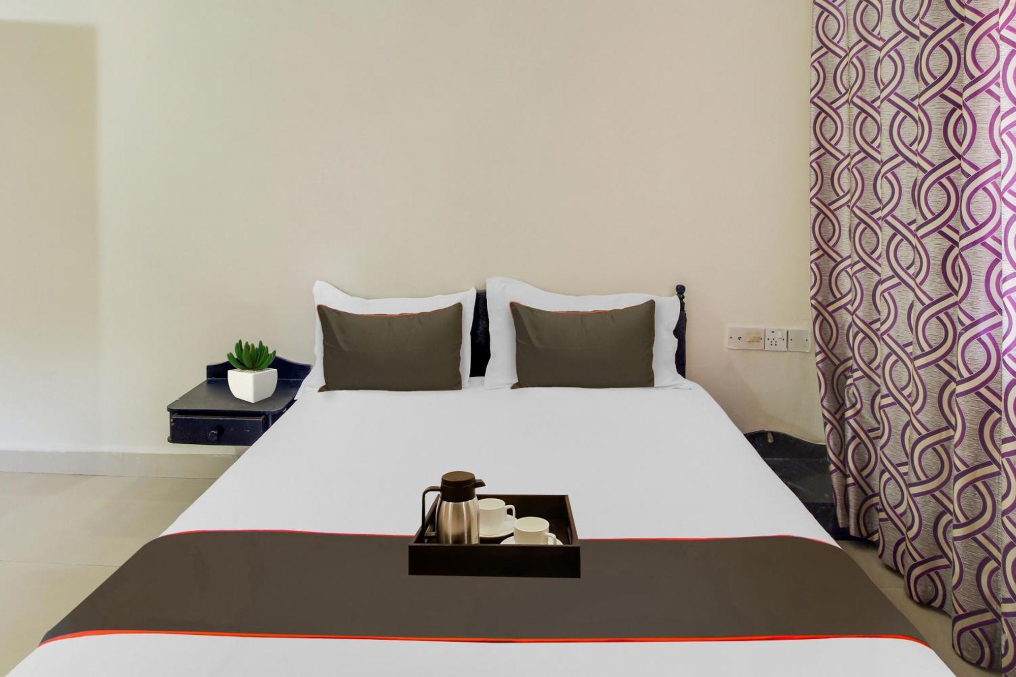 Capital O Royale Palms Hotel Benaulim Buitenkant foto