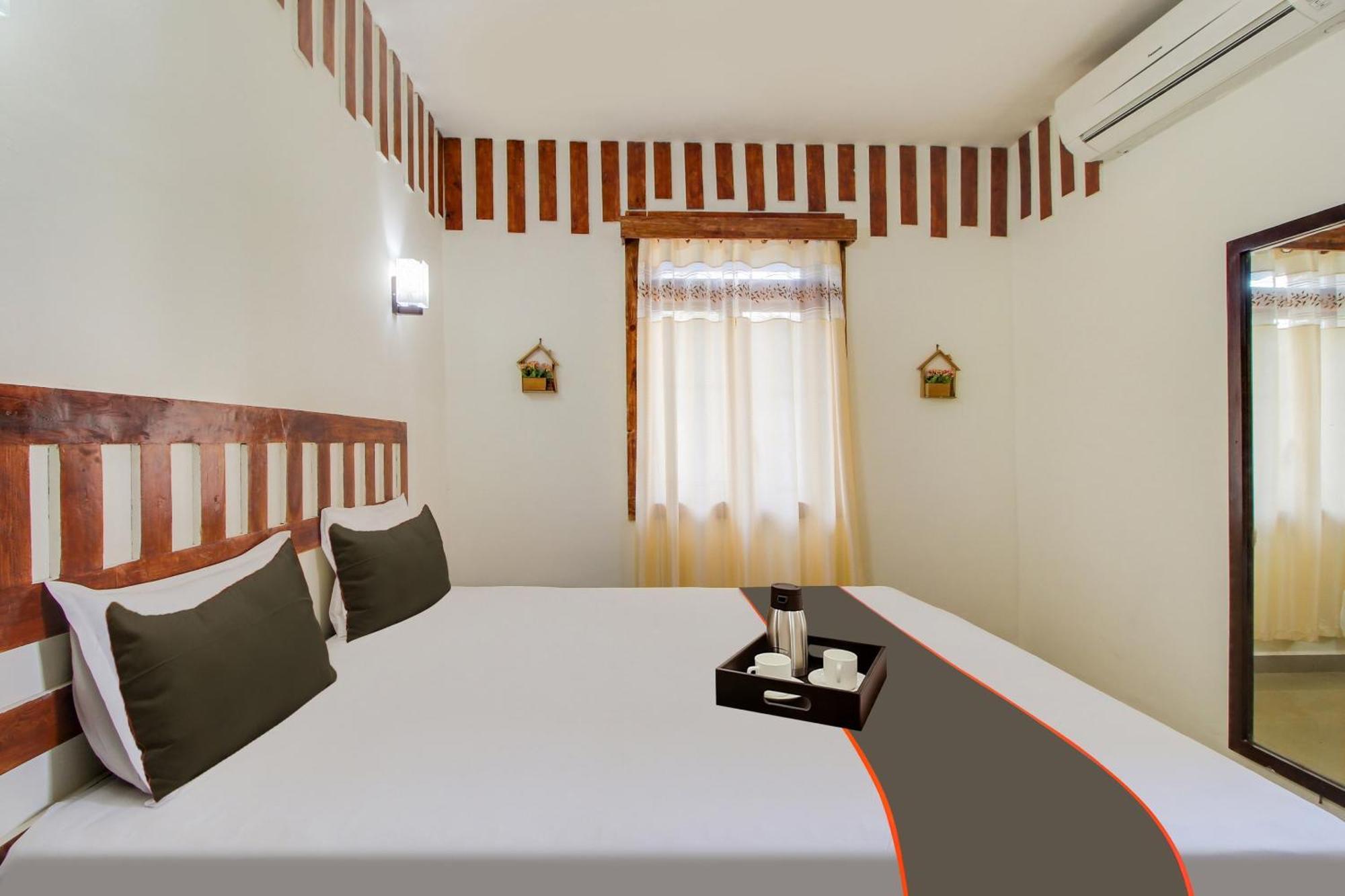 Capital O Royale Palms Hotel Benaulim Buitenkant foto